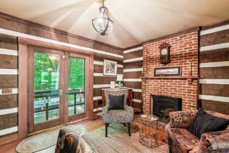 Upper Main And Garage Family Room Dsc5161